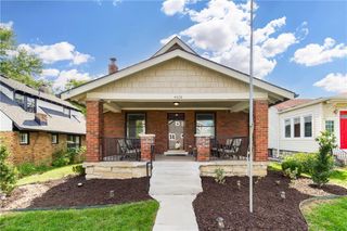 4428 Summit Street, Kansas City, MO 64111