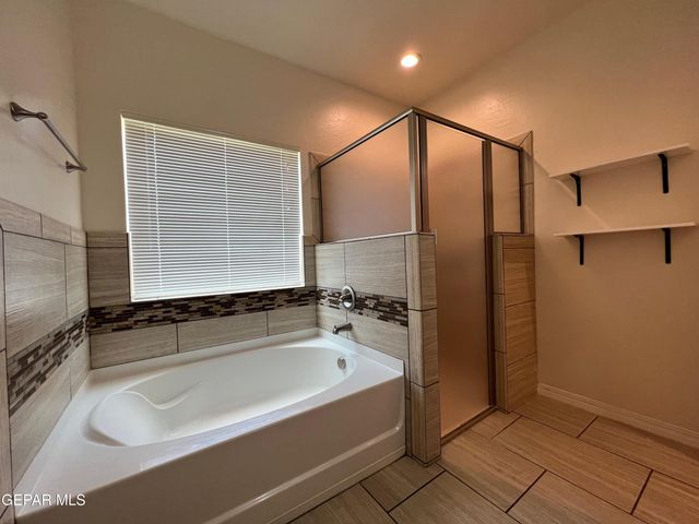 147 N MANZANITA Drive, El Paso, TX 79928
