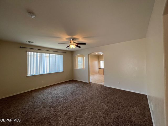 147 N MANZANITA Drive, El Paso, TX 79928