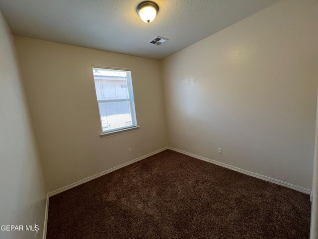 147 N MANZANITA Drive, El Paso, TX 79928