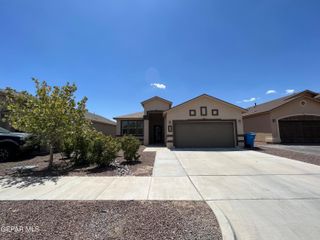 147 N MANZANITA Drive, El Paso, TX 79928