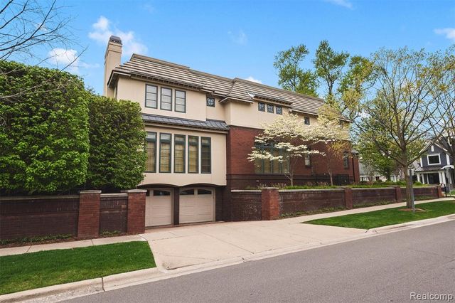 615 Hanna Street, Birmingham, MI 48009