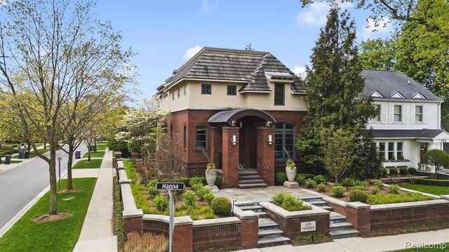 615 Hanna Street, Birmingham, MI 48009