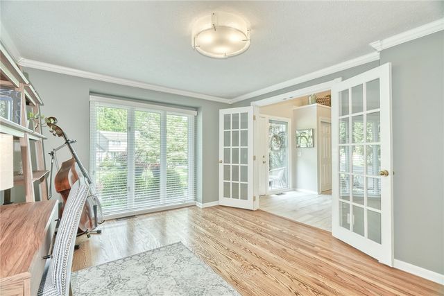 6 Millwood Court, Pittsford, NY 14534