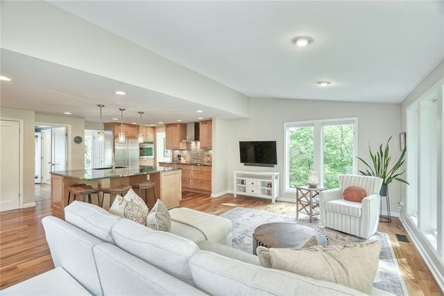 6 Millwood Court, Pittsford, NY 14534
