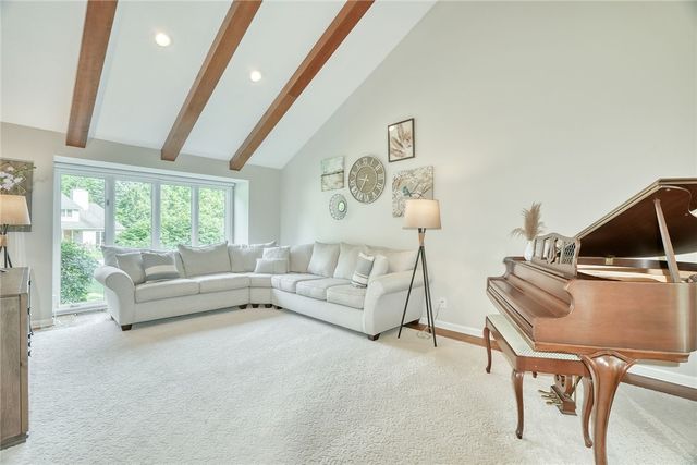 6 Millwood Court, Pittsford, NY 14534