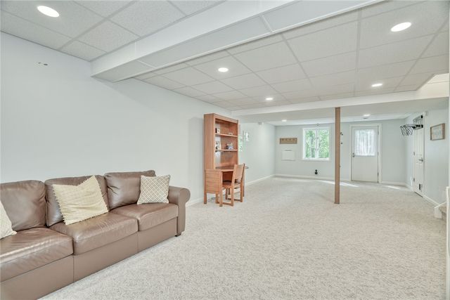 6 Millwood Court, Pittsford, NY 14534