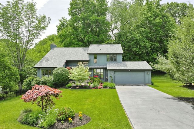 6 Millwood Court, Pittsford, NY 14534