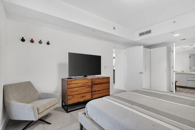 1010 Brickell Avenue 1607, Miami, FL 33131