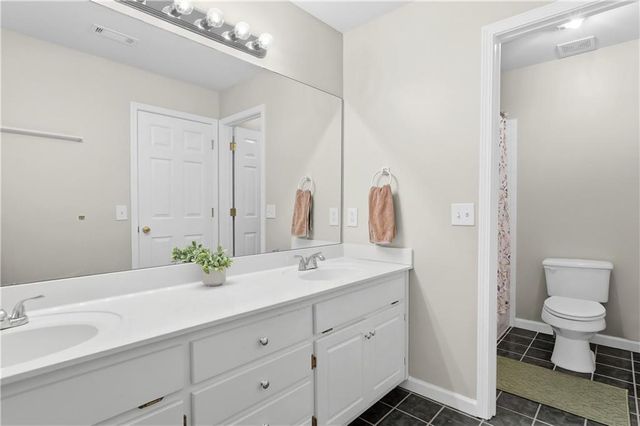 5574 Bent Grass Way, Douglasville, GA 30135