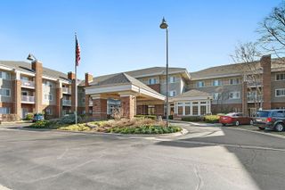 801 N Mclean Boulevard 156, Elgin, IL 60123