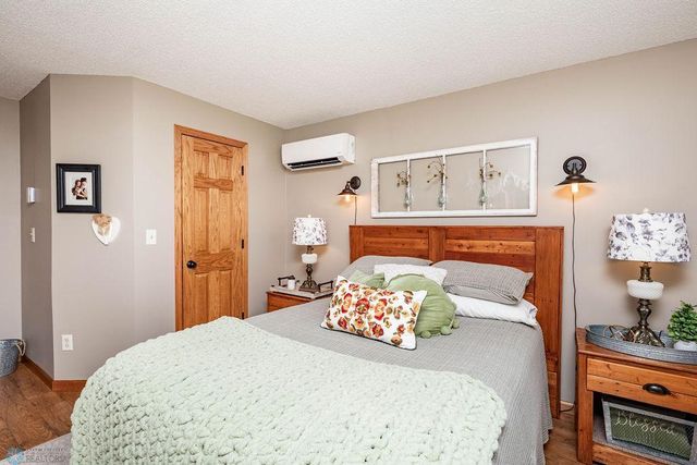 3746 10th Street N, Fargo, ND 58102