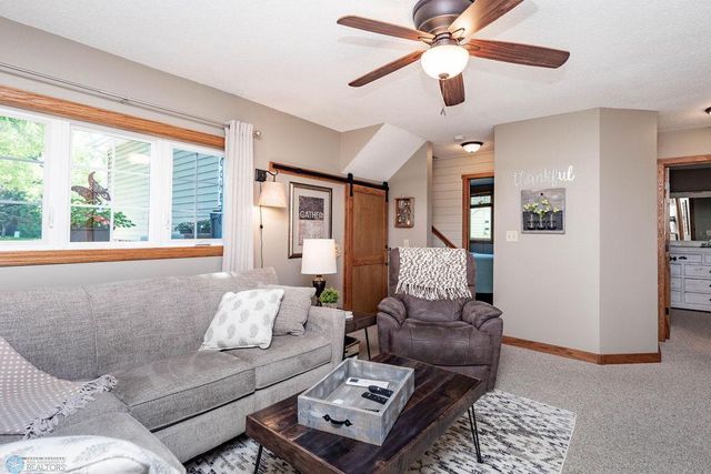 3746 10th Street N, Fargo, ND 58102