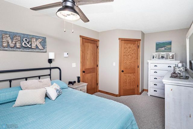 3746 10th Street N, Fargo, ND 58102