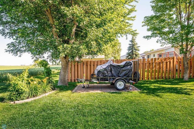 3746 10th Street N, Fargo, ND 58102