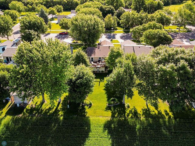 3746 10th Street N, Fargo, ND 58102
