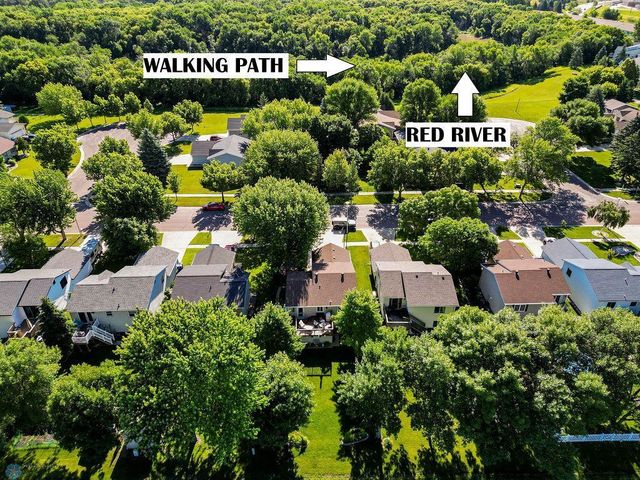 3746 10th Street N, Fargo, ND 58102