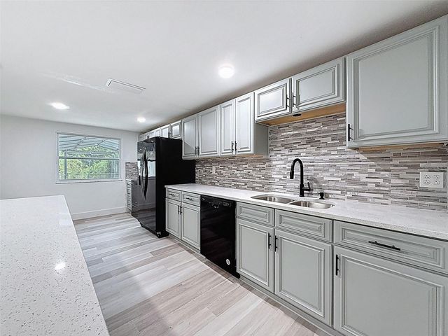 9505 DELRAY DRIVE, New Port Richey, FL 34654