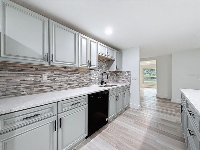 9505 DELRAY DRIVE, New Port Richey, FL 34654