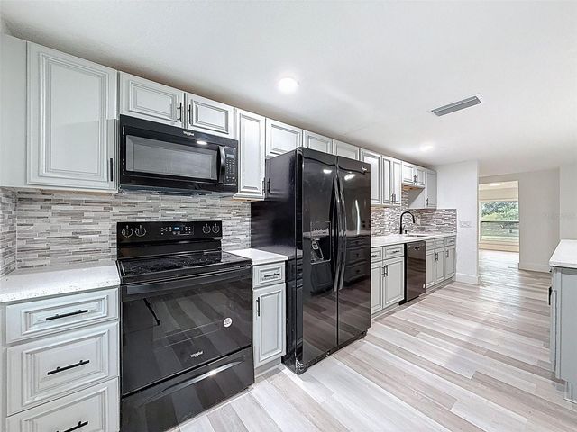 9505 DELRAY DRIVE, New Port Richey, FL 34654