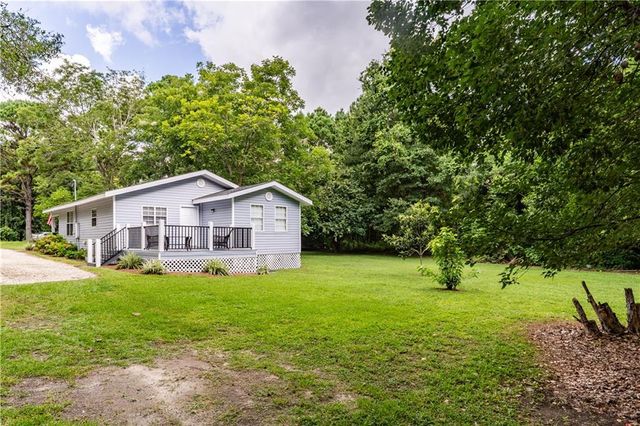 11825 Old Shipyard Road, Coden, AL 36523