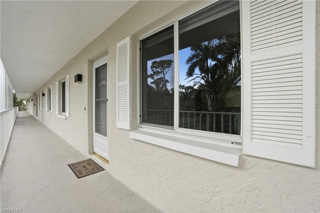 3031 Sandpiper Bay CIR F205, Naples, FL 34112