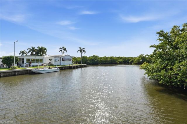 3031 Sandpiper Bay CIR F205, Naples, FL 34112