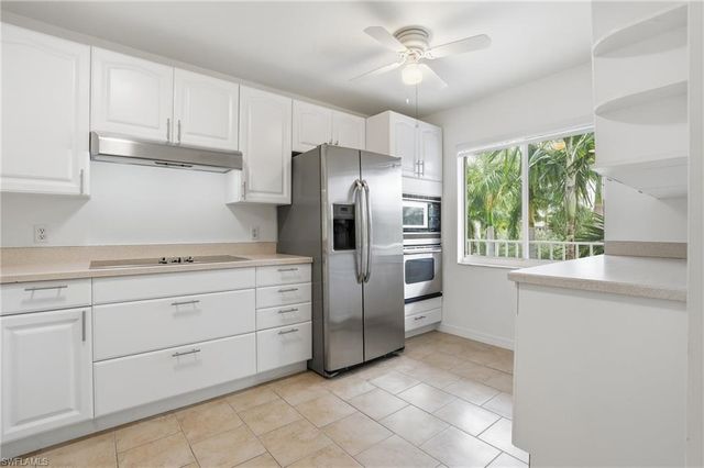 3031 Sandpiper Bay CIR F205, Naples, FL 34112