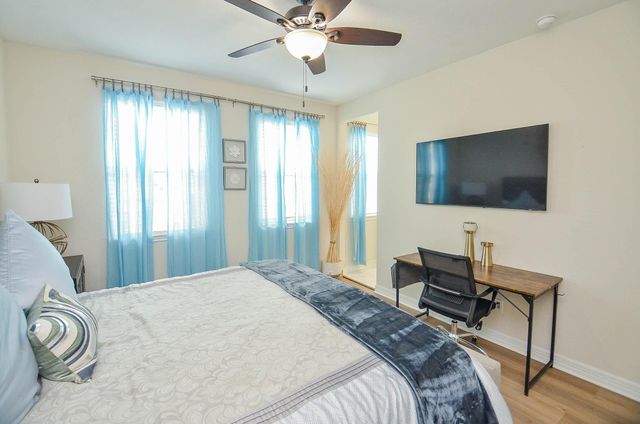 18214 Lake Eagle Drive, Cypress, TX 77433