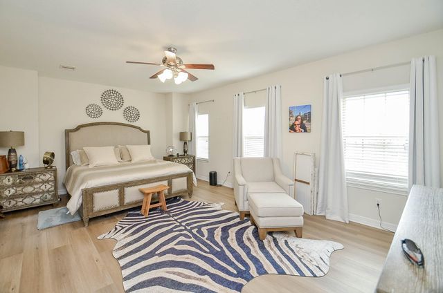 18214 Lake Eagle Drive, Cypress, TX 77433