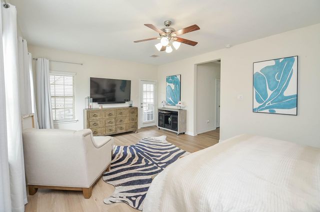 18214 Lake Eagle Drive, Cypress, TX 77433