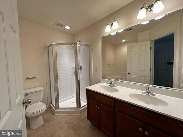 80 CARNEGIE LINKS DR, Martinsburg, WV 25405