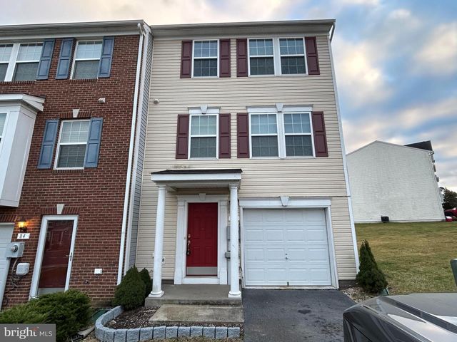 80 CARNEGIE LINKS DR, Martinsburg, WV 25405