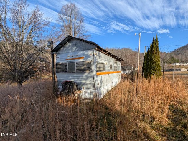 9304 Hunters Valley West Road, Duffield, VA 24244