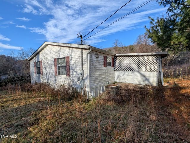 9304 Hunters Valley West Road, Duffield, VA 24244