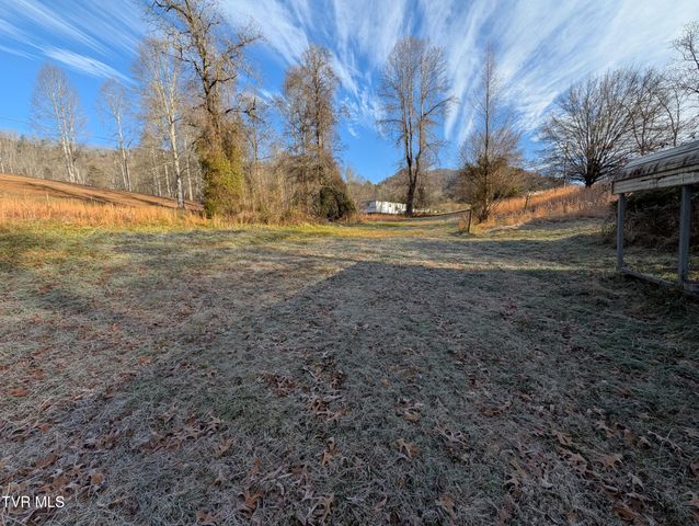 9304 Hunters Valley West Road, Duffield, VA 24244