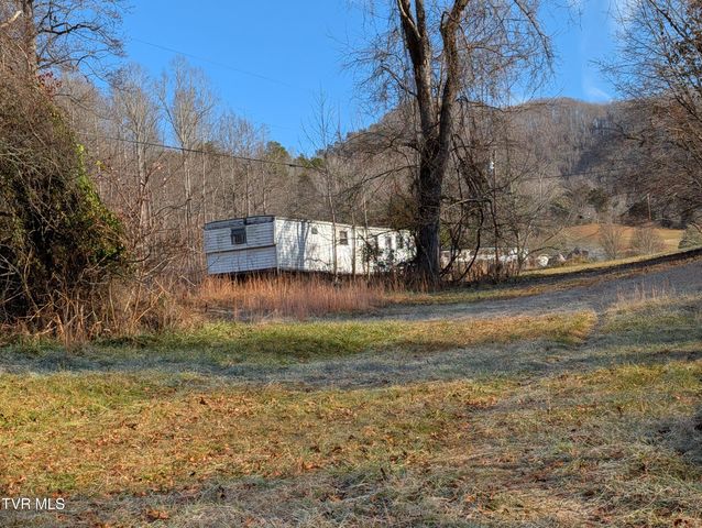 9304 Hunters Valley West Road, Duffield, VA 24244