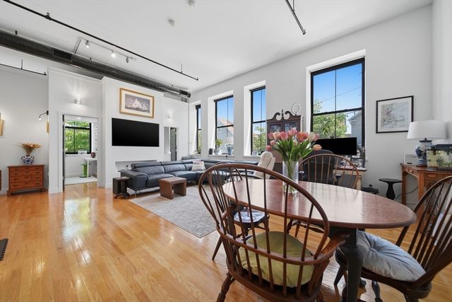 220 Spencer Ave 104, Chelsea, MA 02150