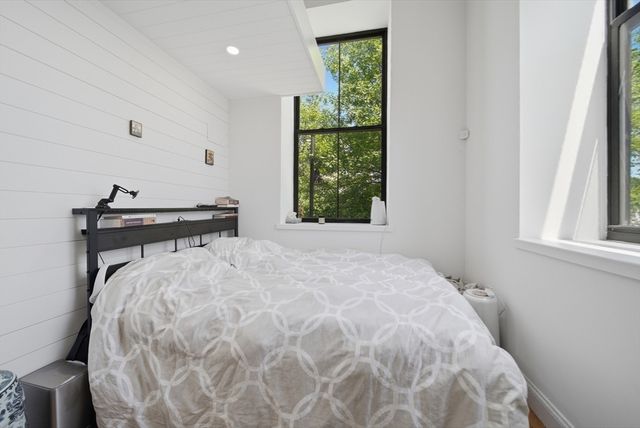 220 Spencer Ave 104, Chelsea, MA 02150