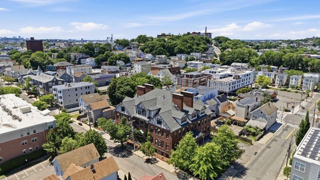 220 Spencer Ave 104, Chelsea, MA 02150