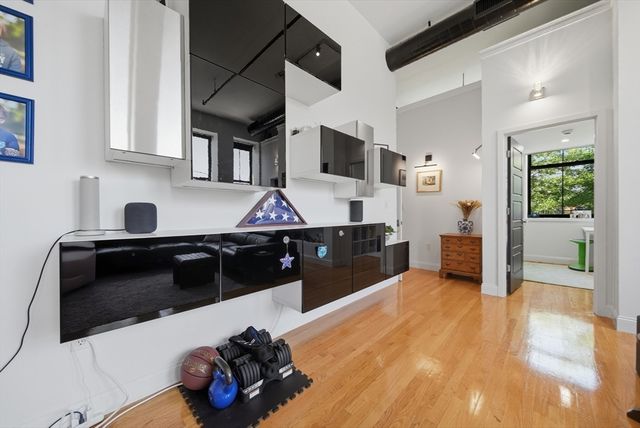 220 Spencer Ave 104, Chelsea, MA 02150