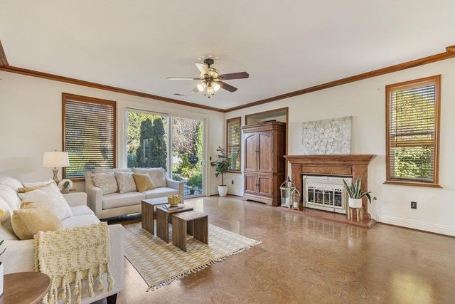 310 Via Vaquero Norte, San Juan Bautista, CA 95045