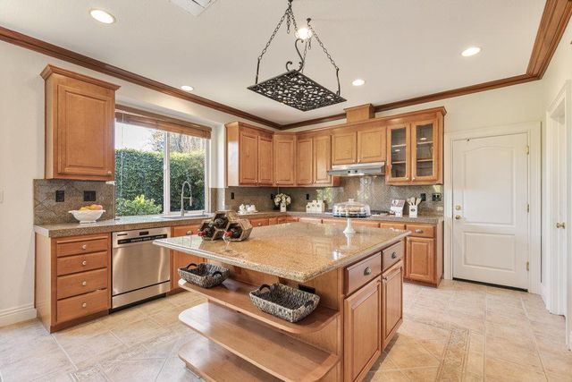 310 Via Vaquero Norte, San Juan Bautista, CA 95045