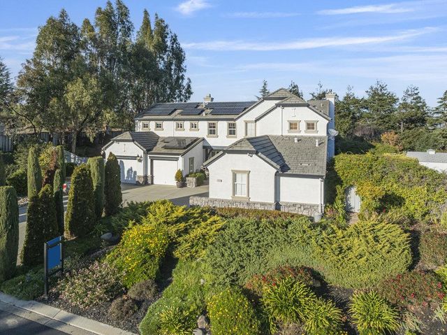 310 Via Vaquero Norte, San Juan Bautista, CA 95045