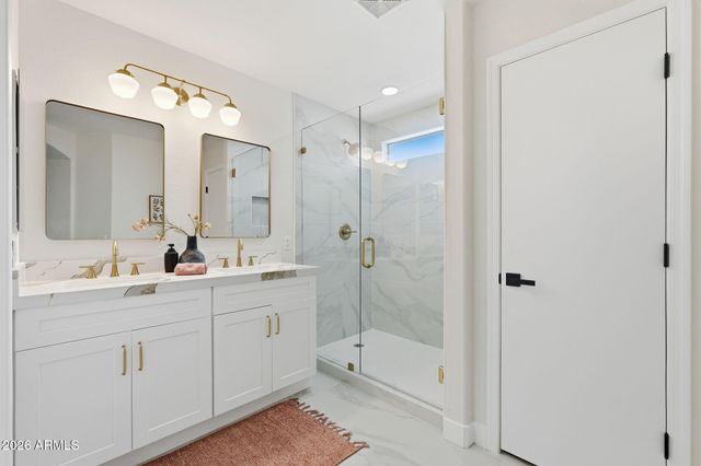 10236 E CARMEL Avenue, Mesa, AZ 85208