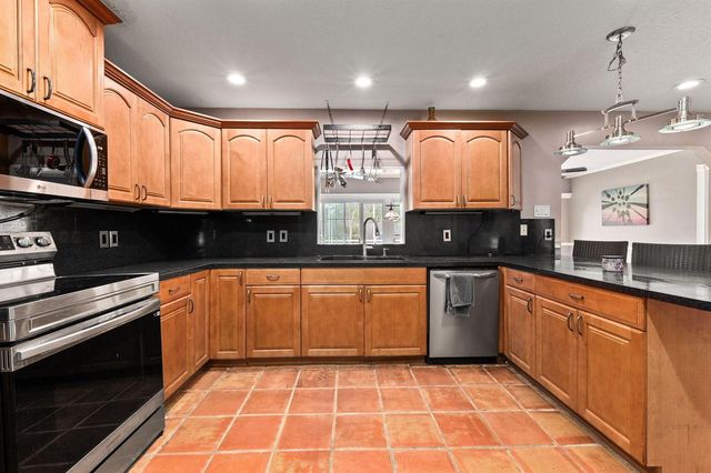 501 SW Todd Avenue, Port St. Lucie, FL 34983