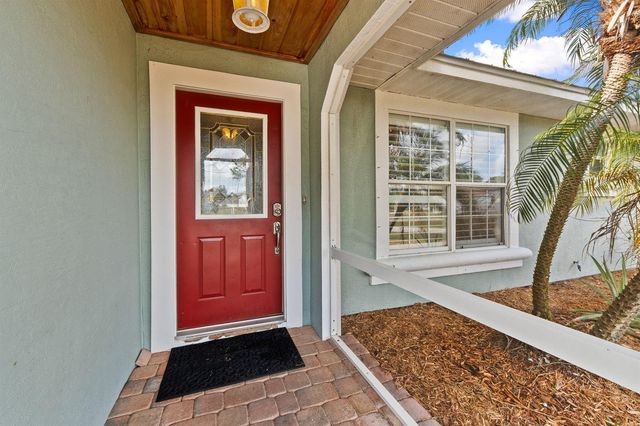 501 SW Todd Avenue, Port St. Lucie, FL 34983