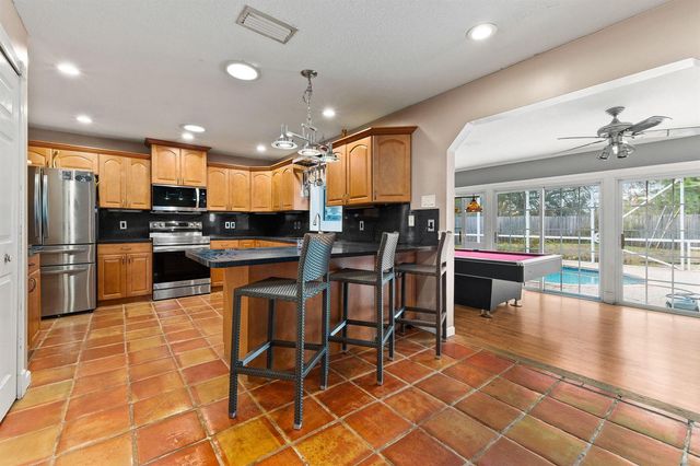 501 SW Todd Avenue, Port St. Lucie, FL 34983