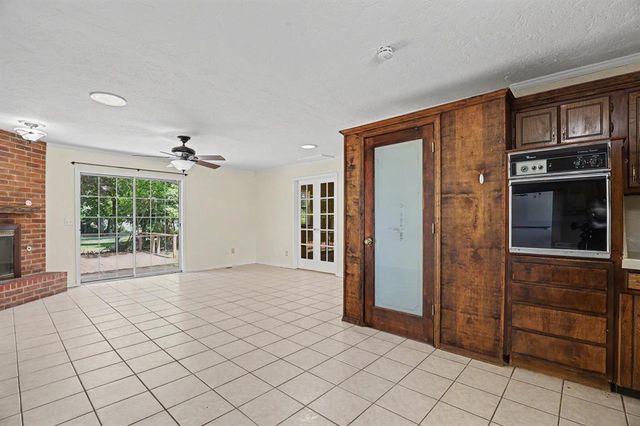 9617 NE 4th Street, Midwest City, OK 73130