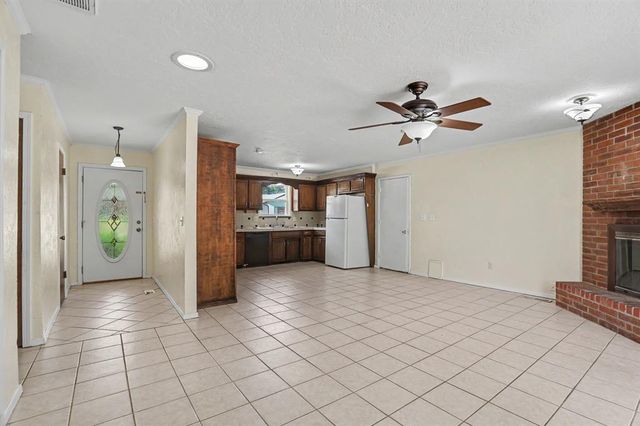 9617 NE 4th Street, Midwest City, OK 73130